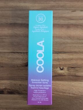 COOLA Makeup Setting Sunscreen Spray - Teal to Purple Gradient